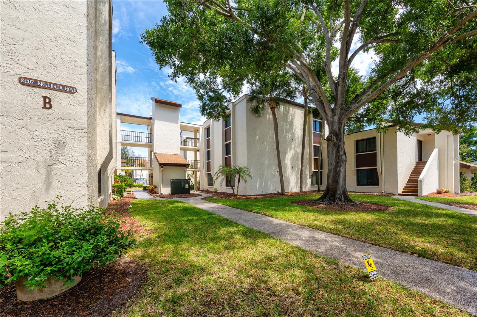 Image 35 of 39 For 2207 Belleair Road B30