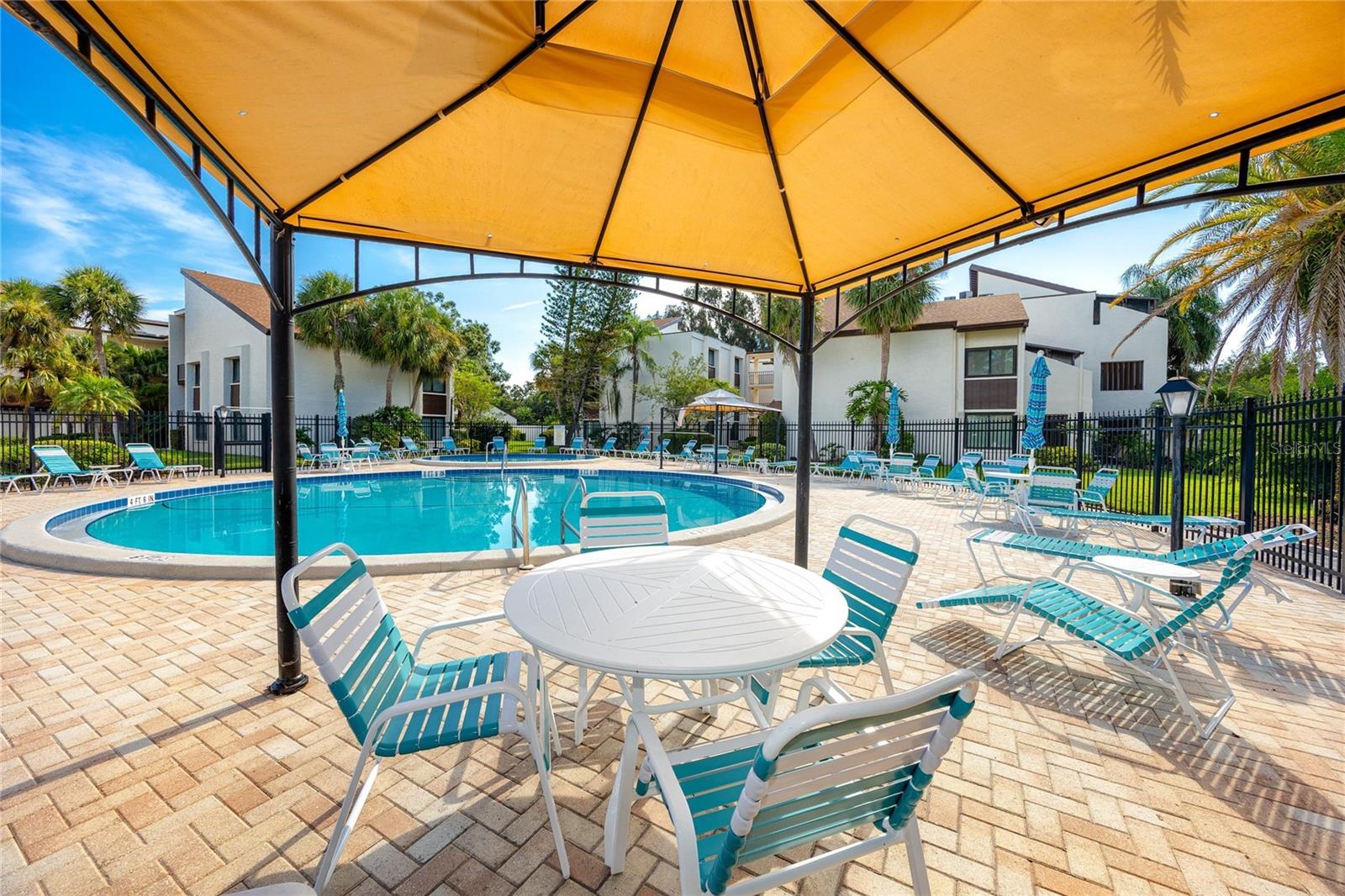 Image 4 of 39 For 2207 Belleair Road B30