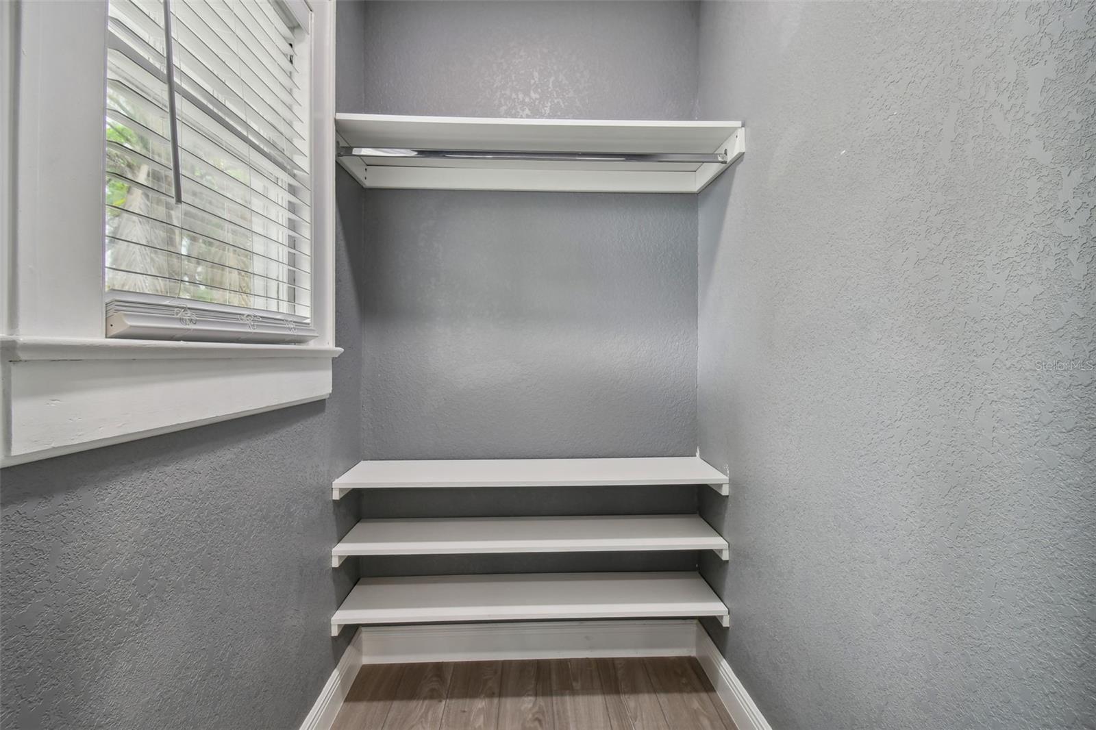 Image 36 of 96 For 6810 Navin Avenue