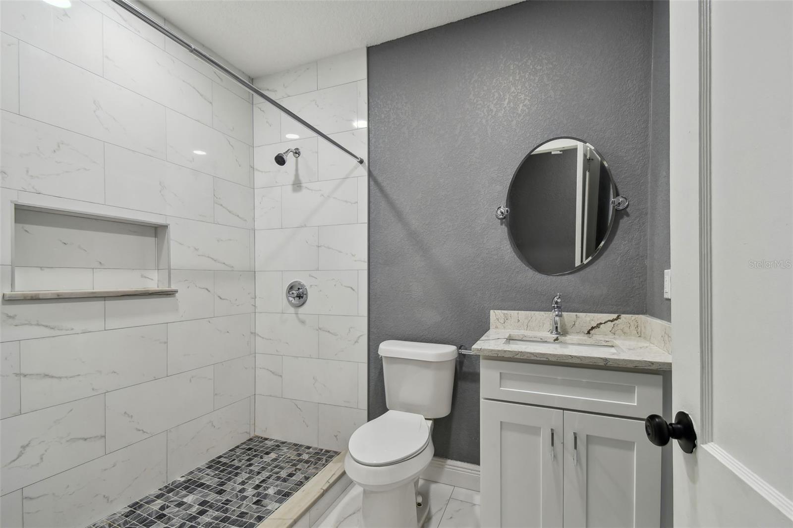 Image 43 of 96 For 6810 Navin Avenue