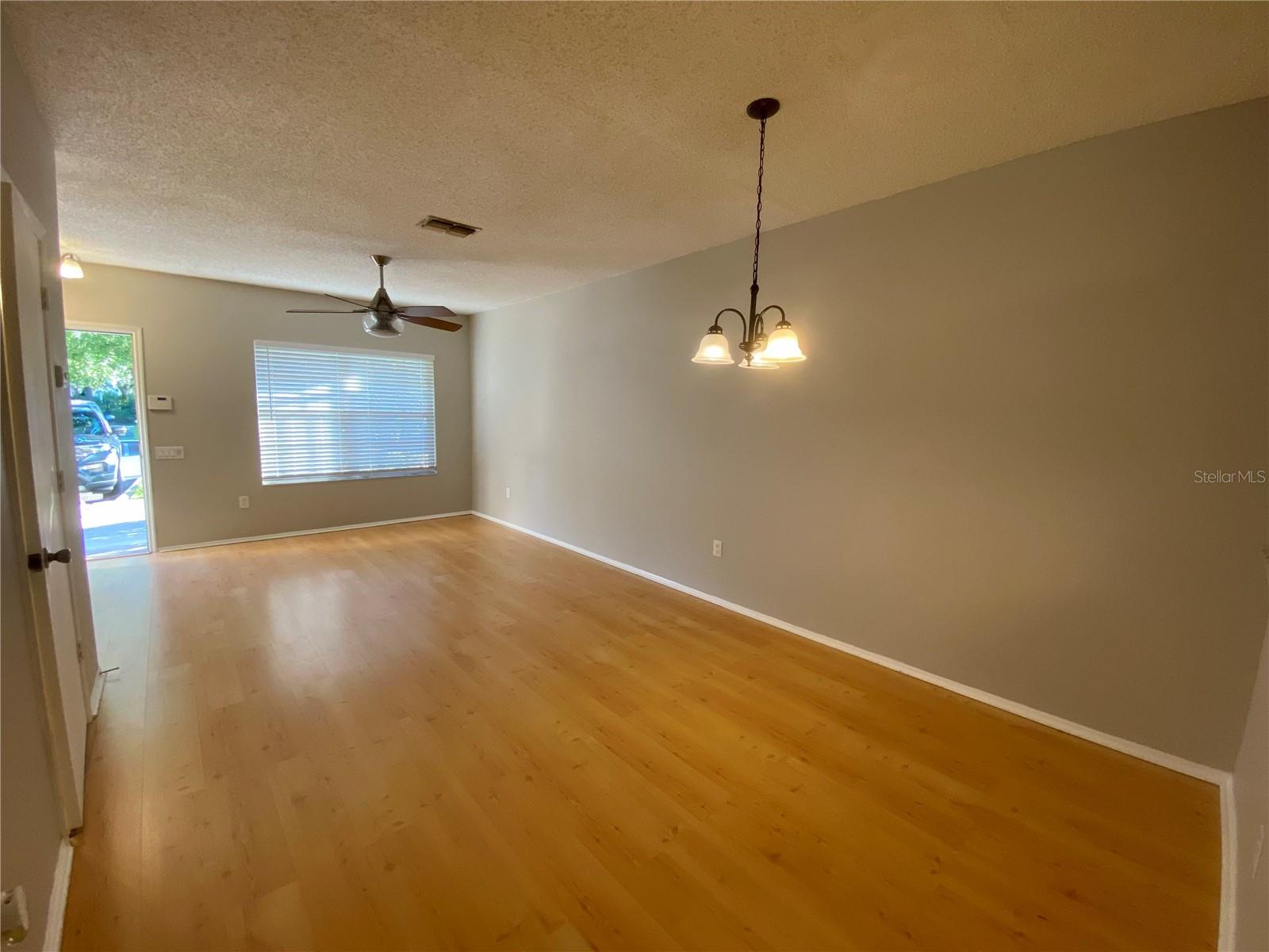 Image 7 of 43 For 12415 Berkeley Square Drive