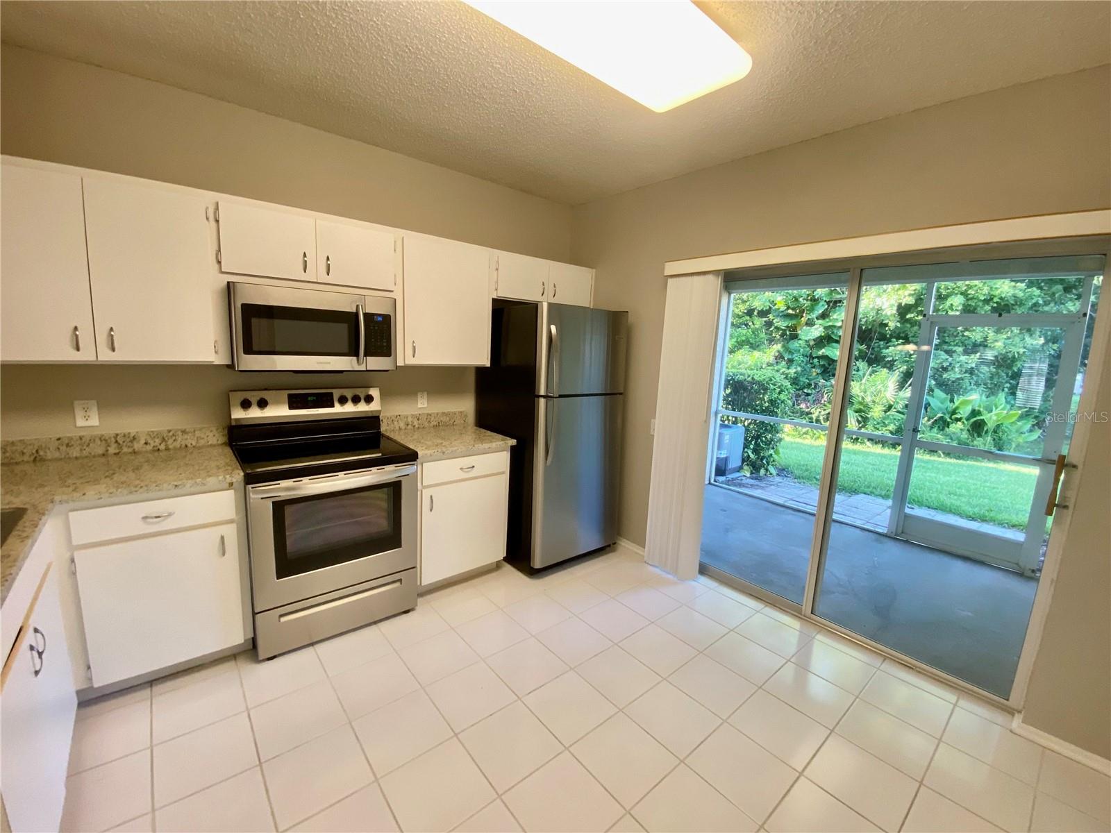 Image 9 of 43 For 12415 Berkeley Square Drive