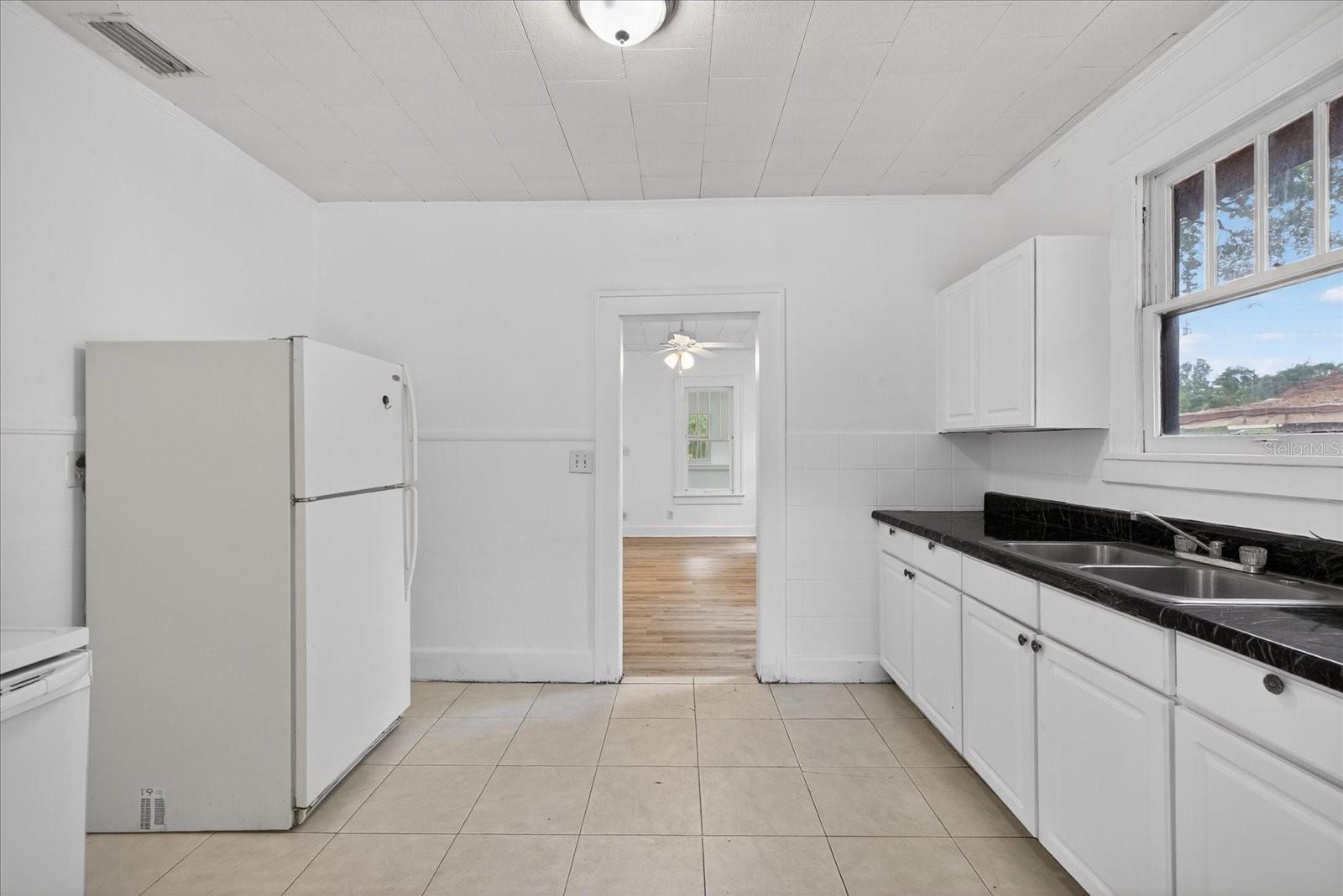 Image 18 of 34 For 2211 22nd Avenue S