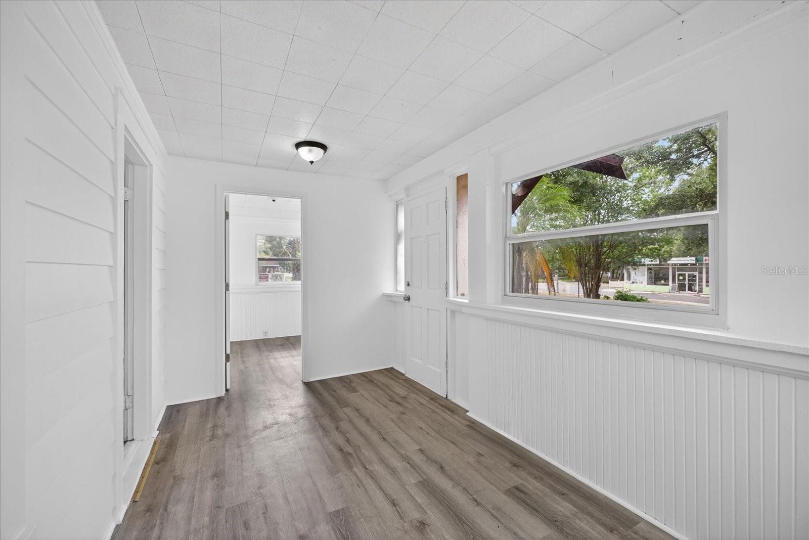 Image 3 of 34 For 2211 22nd Avenue S