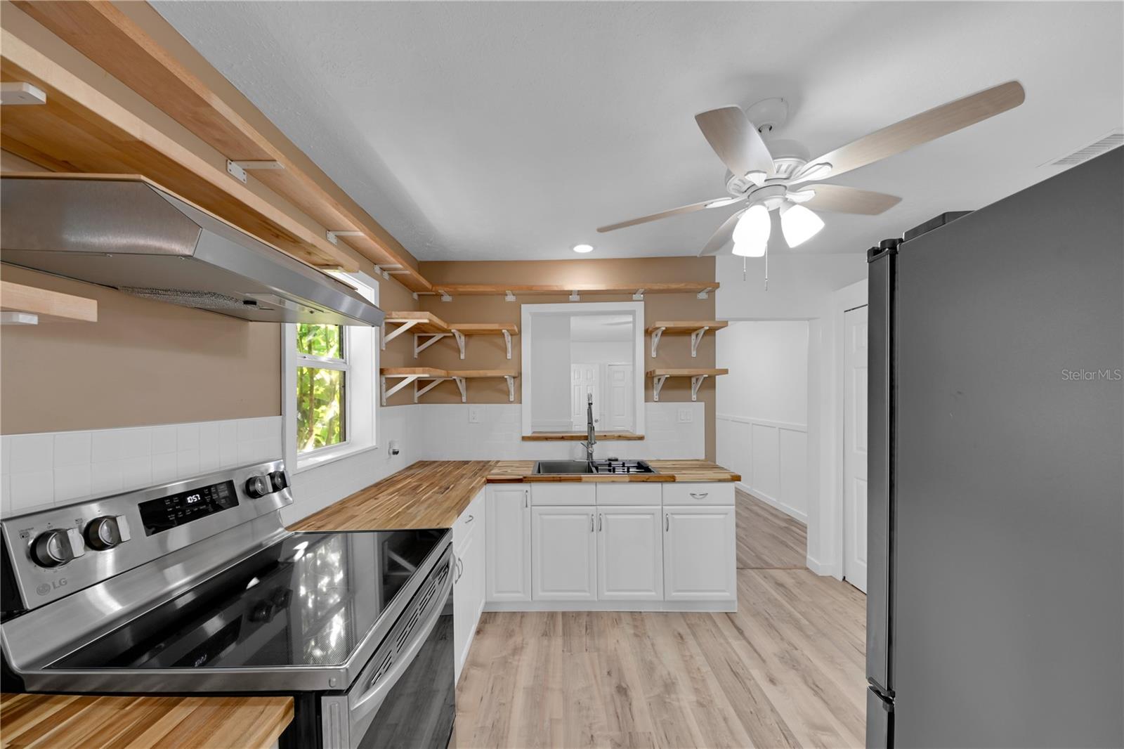 Image 31 of 41 For 3203 38th Avenue