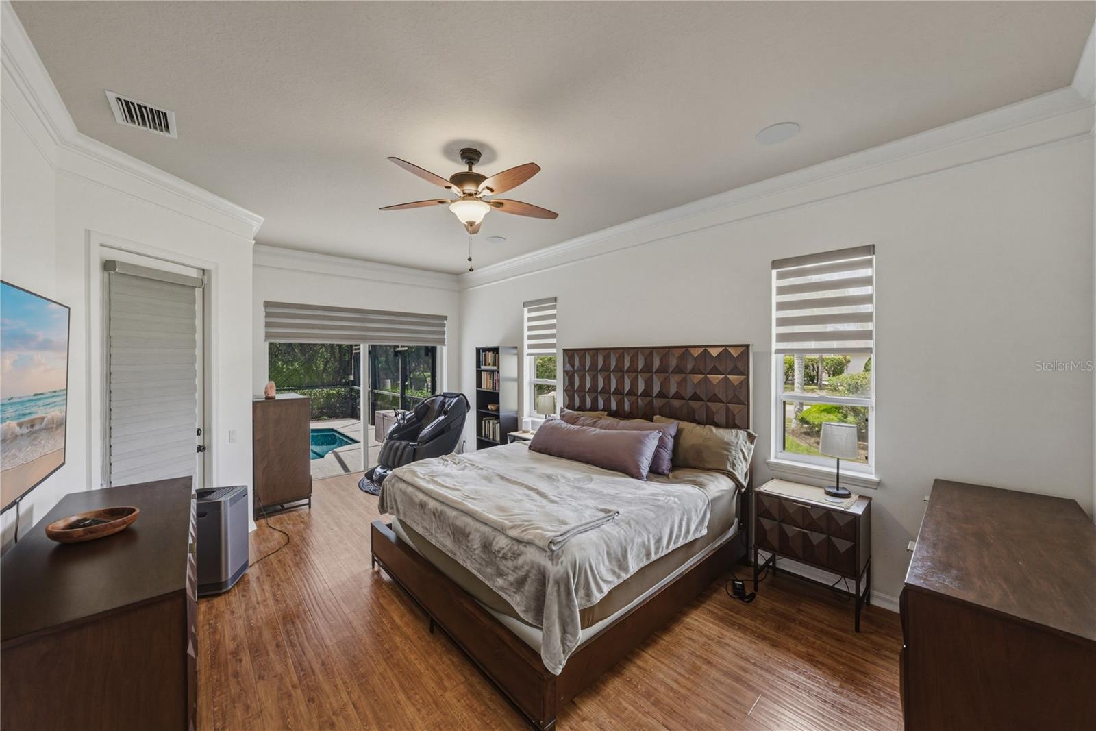Image 13 of 48 For 6105 Audubon Manor Boulevard