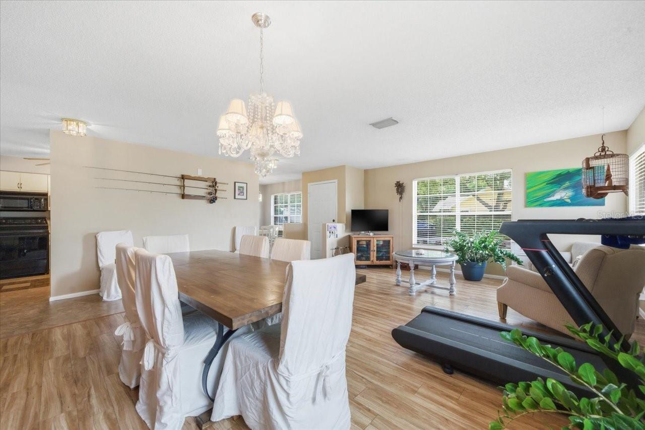 Image 31 of 60 For 798 Countryshire Lane