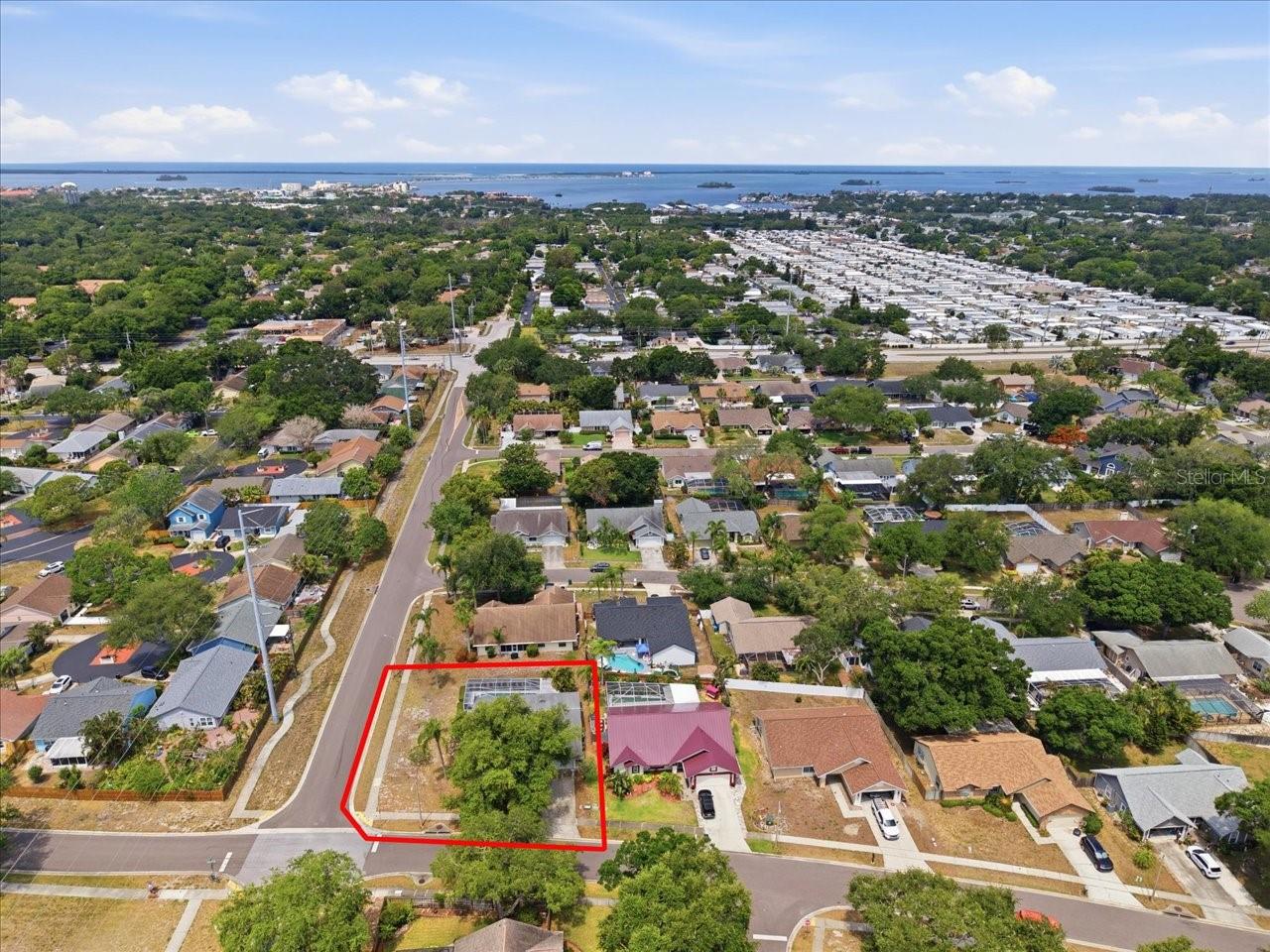Image 4 of 60 For 798 Countryshire Lane