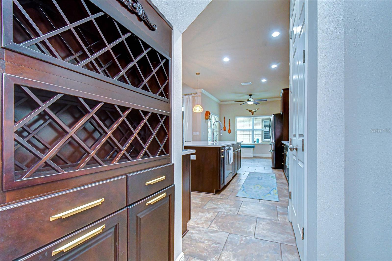Image 19 of 46 For 5907 Churchside Drive