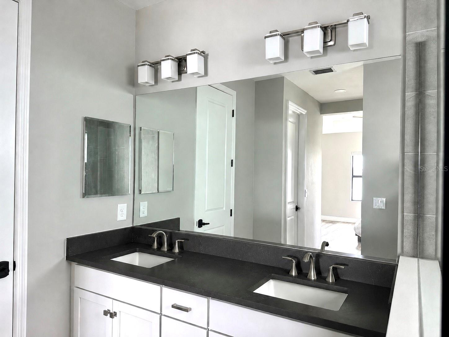 Image 13 of 41 For 4191 Pegasus Way
