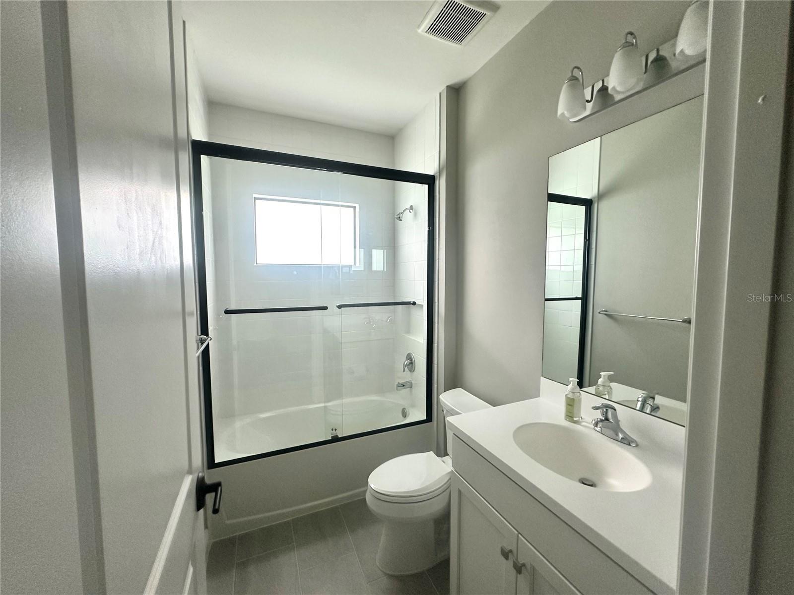 Image 18 of 41 For 4191 Pegasus Way