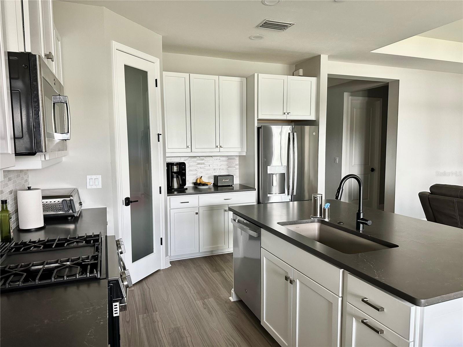 Image 6 of 41 For 4191 Pegasus Way