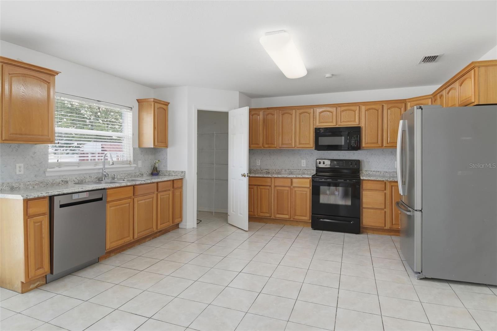 Image 7 of 27 For 508 Cody Caleb Drive