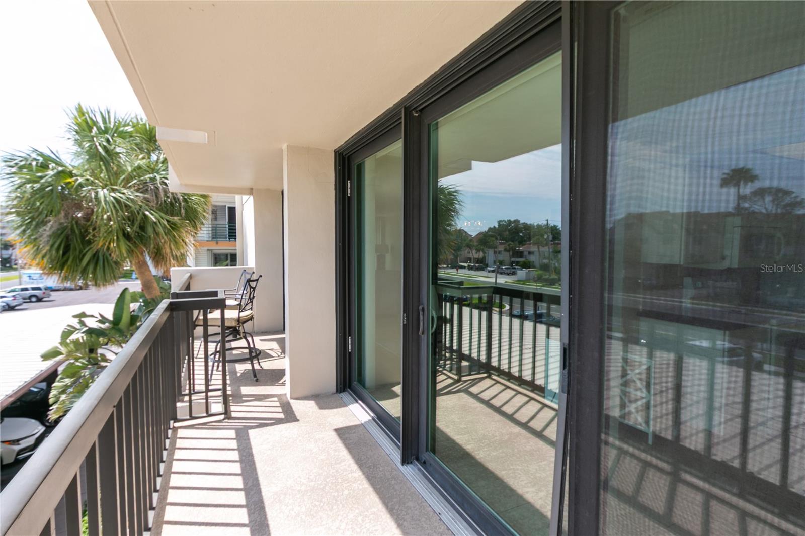 Image 14 of 72 For 400 Island Way 212