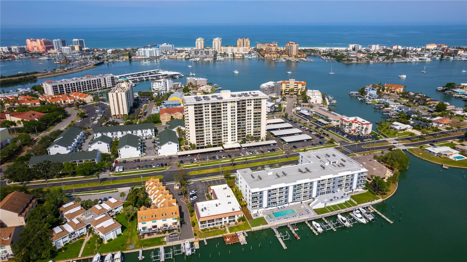 Image 30 of 72 For 400 Island Way 212