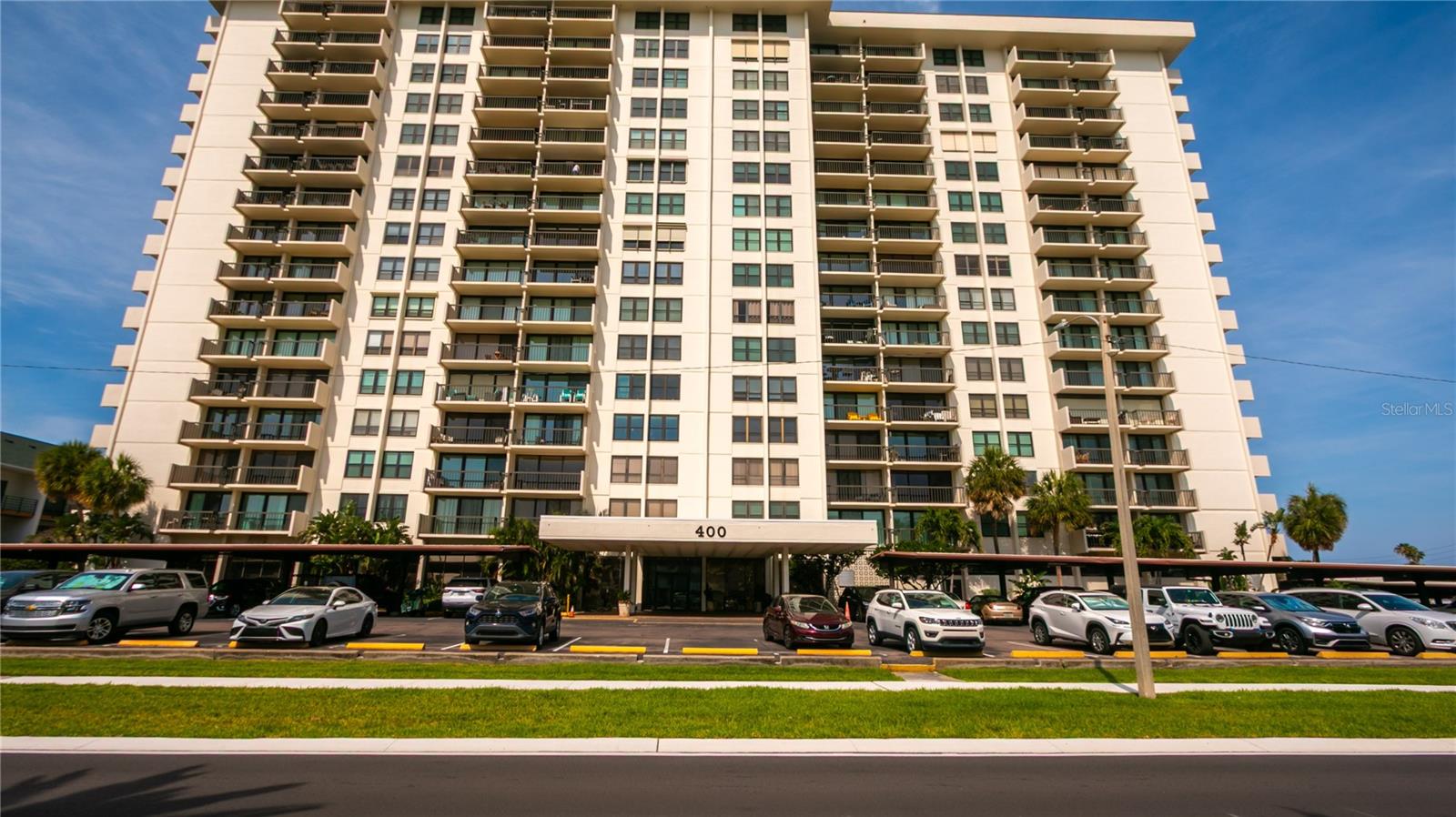 Image 71 of 72 For 400 Island Way 212