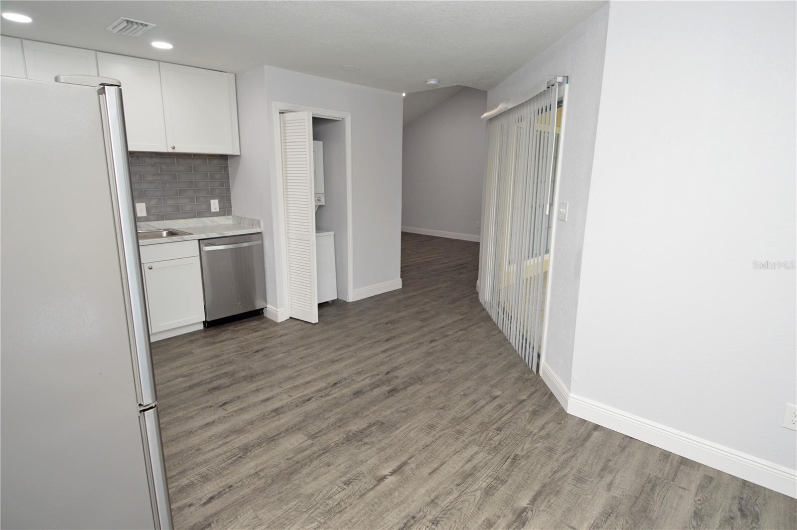 Image 16 of 100 For 8633 Fancy Finch Drive 201