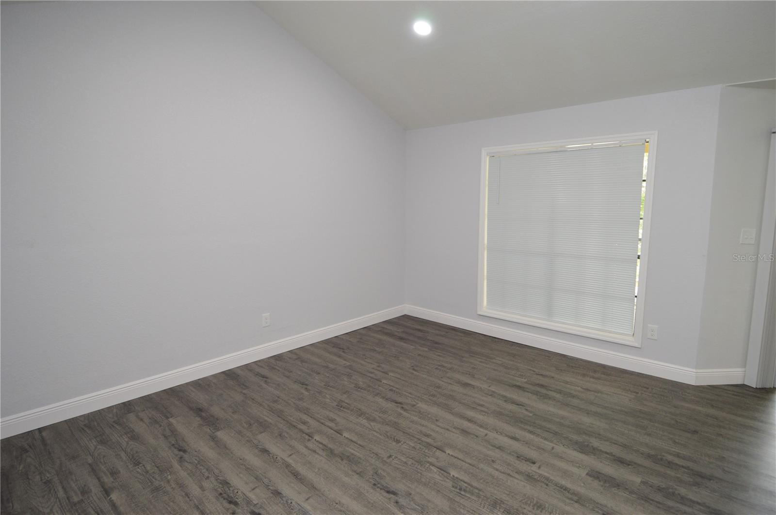 Image 19 of 100 For 8633 Fancy Finch Drive 201
