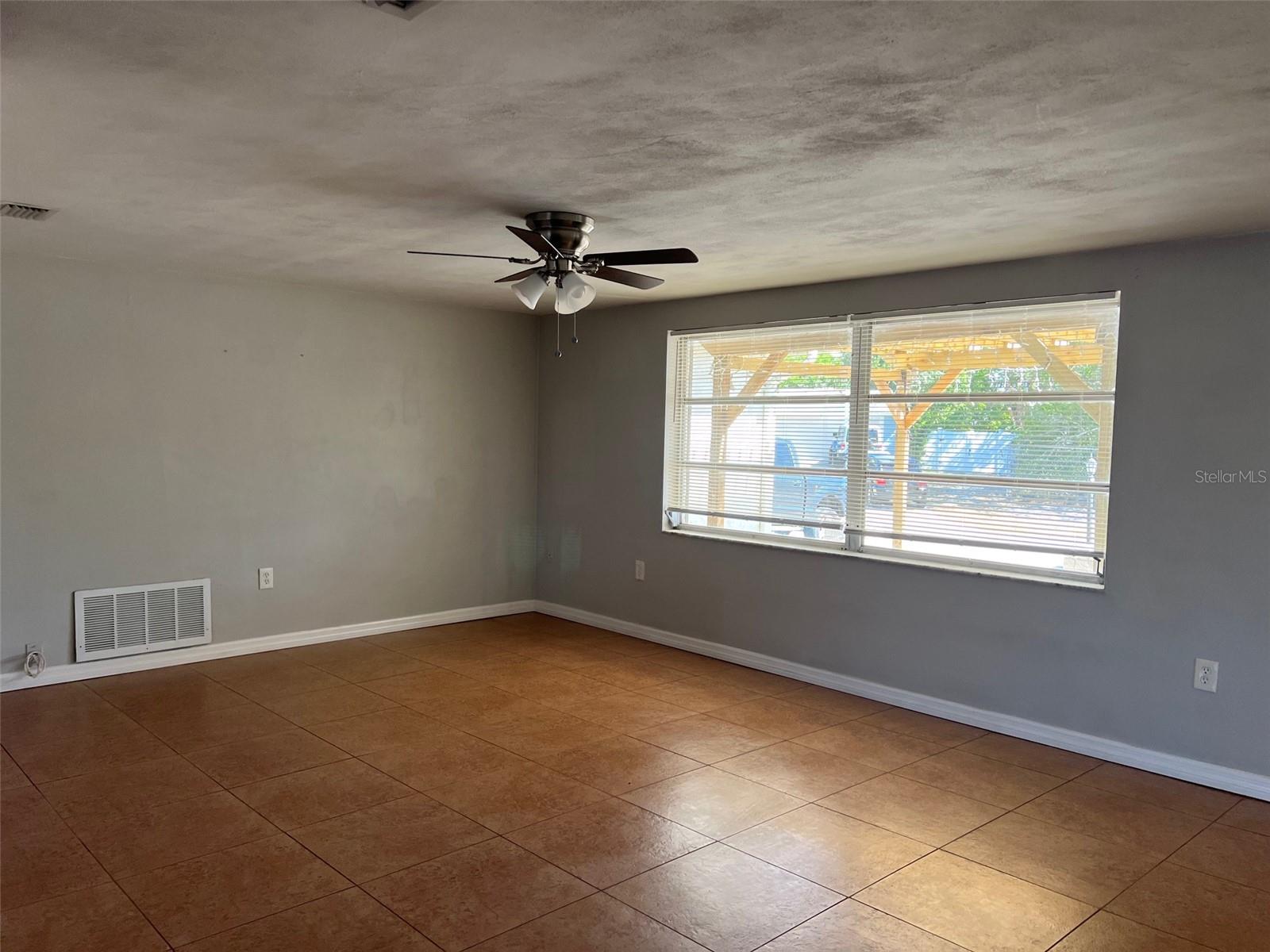 Image 14 of 21 For 7835 Arbordale Drive