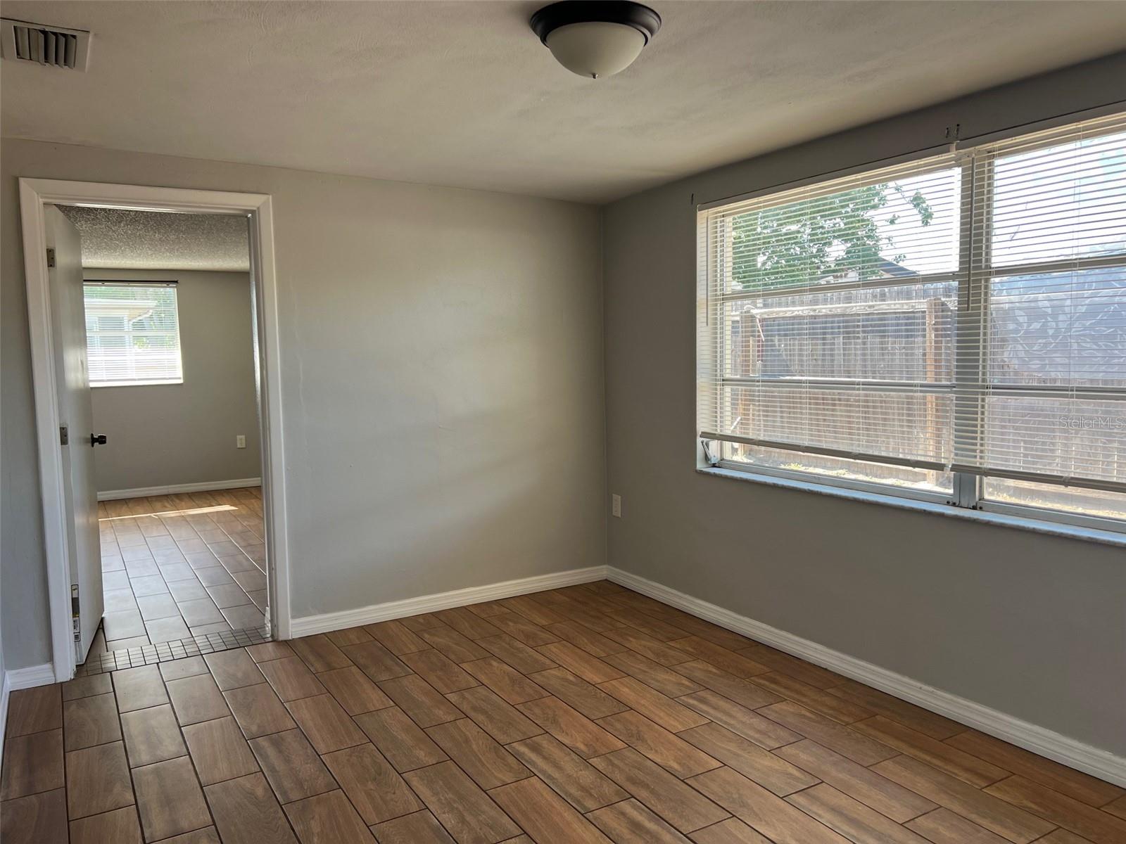 Image 8 of 21 For 7835 Arbordale Drive