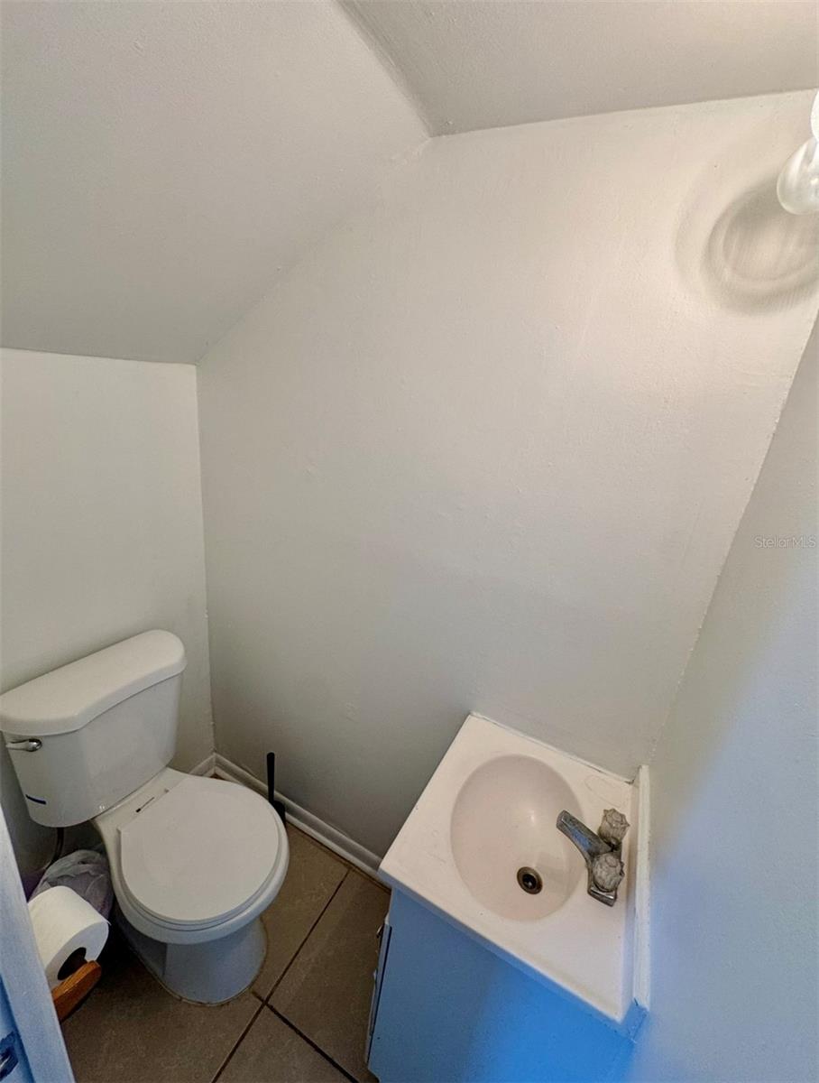 Image 14 of 27 For 12315 Touchton Drive 90