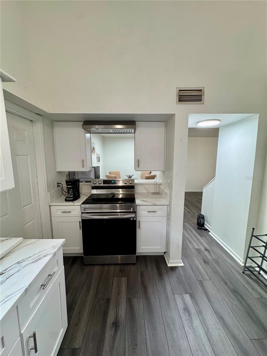 Image 4 of 27 For 12315 Touchton Drive 90