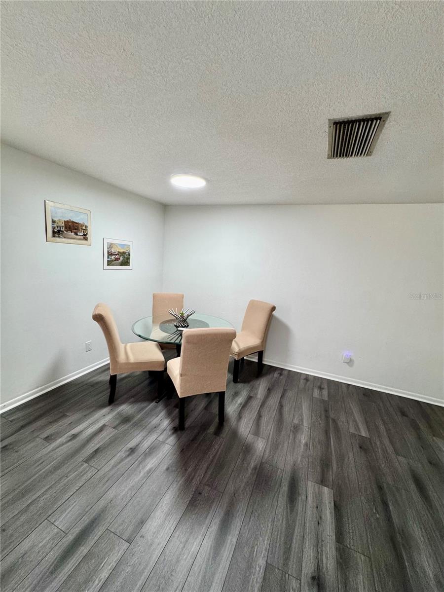 Image 6 of 27 For 12315 Touchton Drive 90