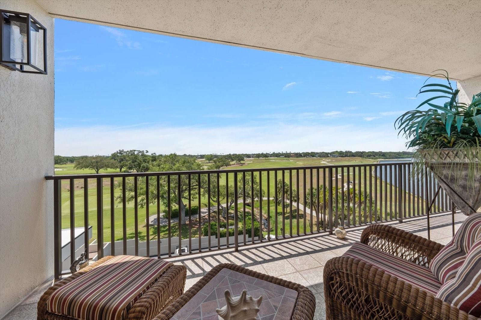 Image 4 of 74 For 4 Belleview Boulevard 503