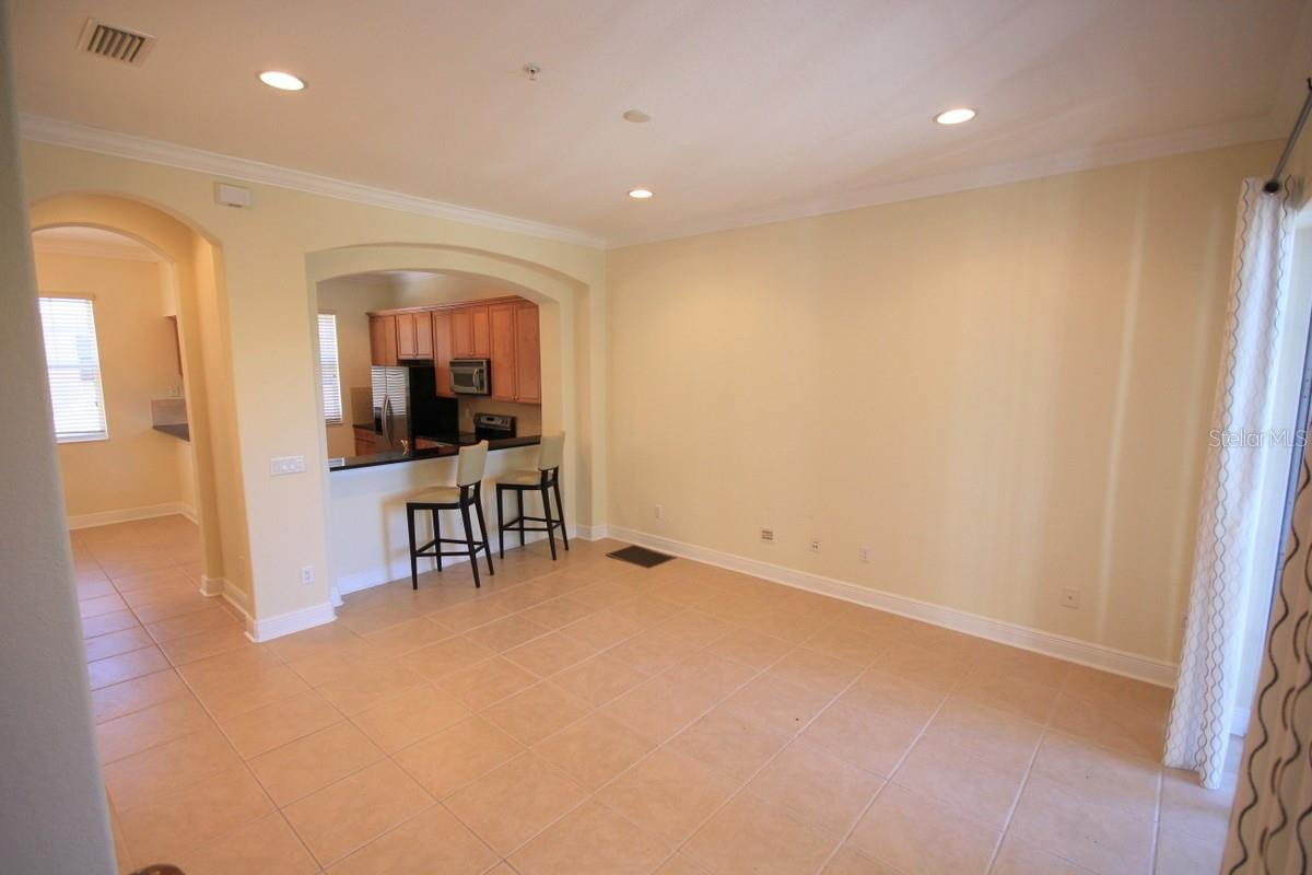 Image 5 of 35 For 6030 Yeats Manor Drive 103