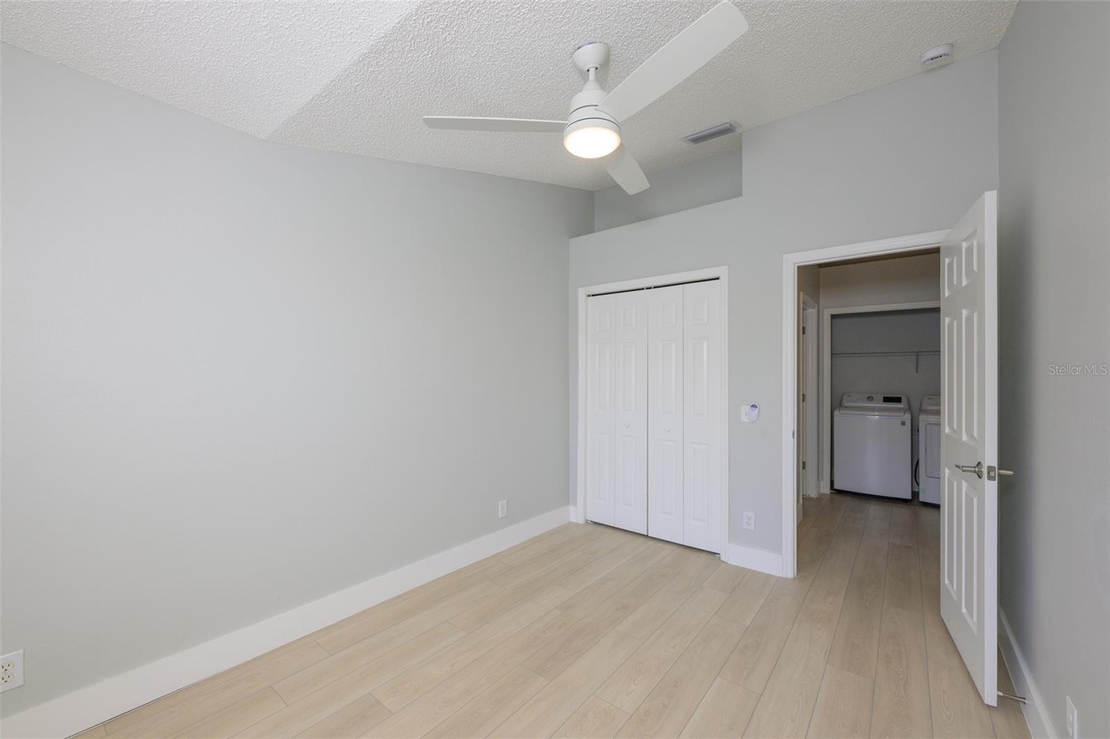 Image 27 of 42 For 671 Vallance Way Ne