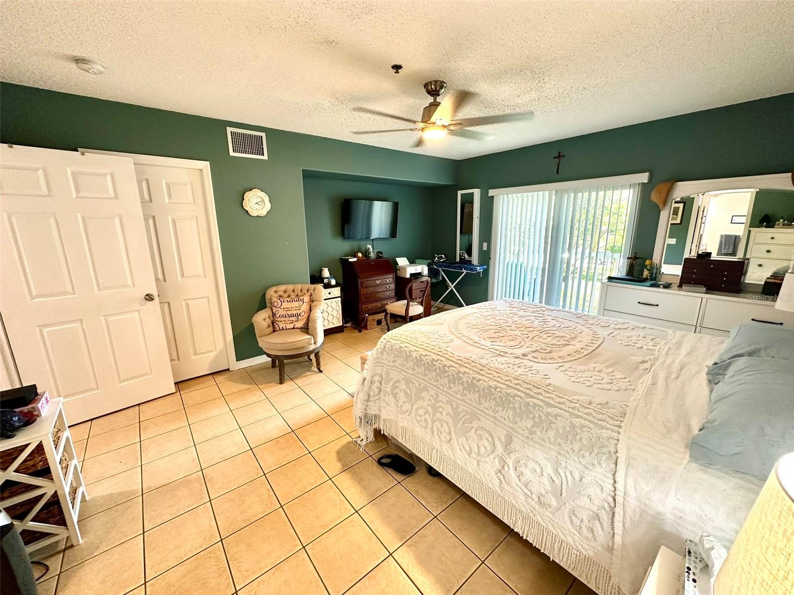 Image 16 of 46 For 2020 Shangrila Drive 219