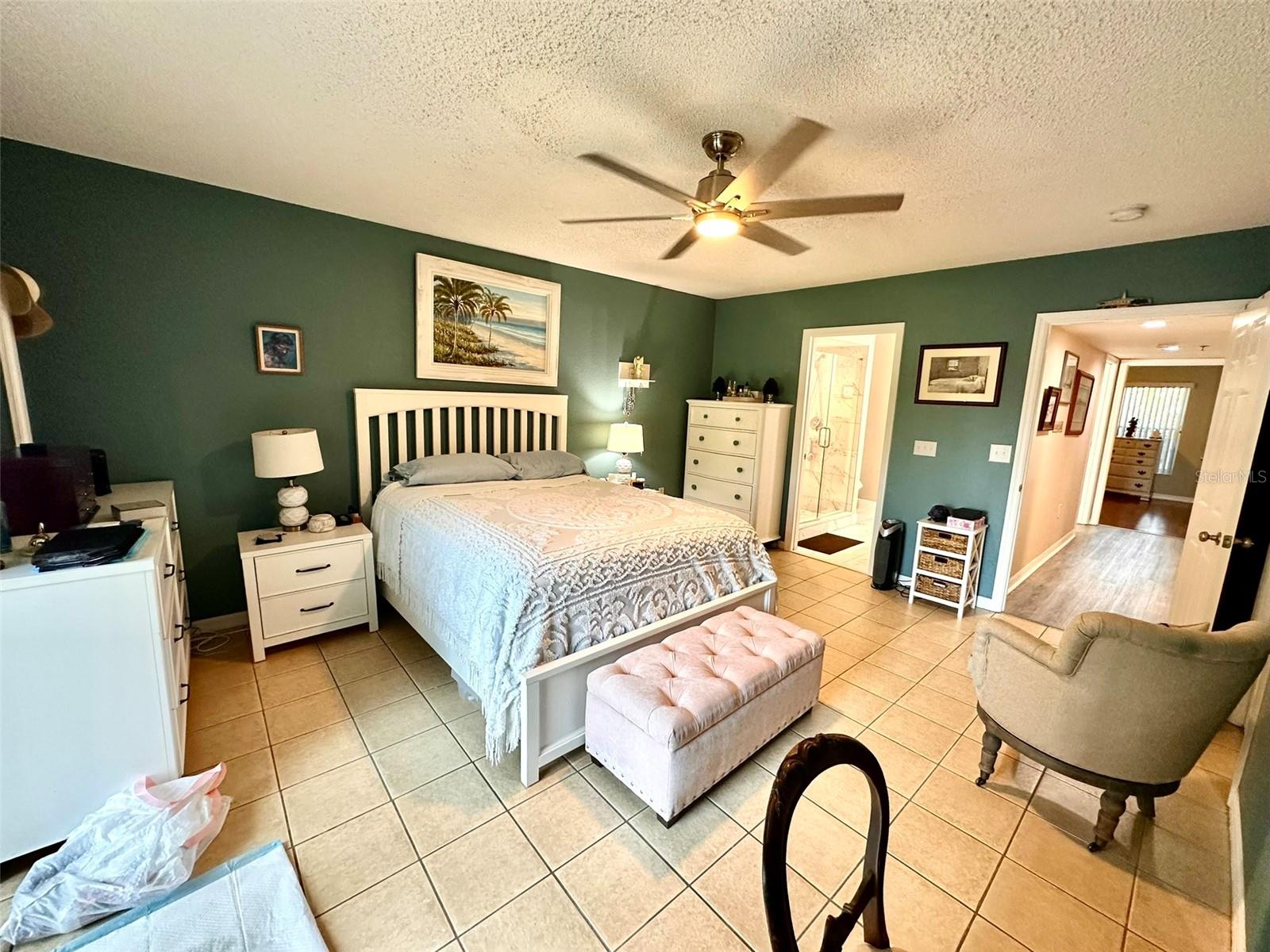 Image 18 of 46 For 2020 Shangrila Drive 219