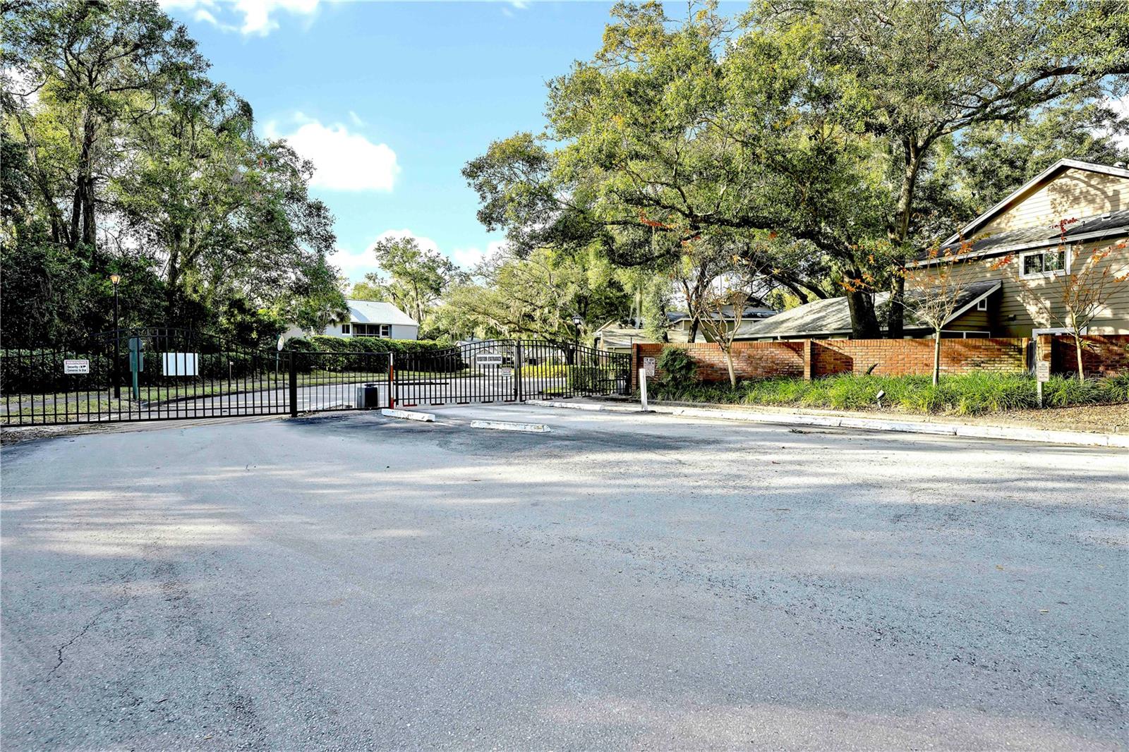 Image 21 of 49 For 641 Maple Oak. Circle 101