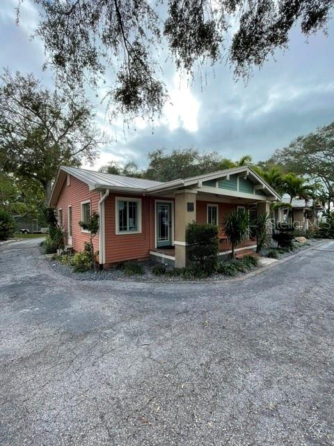 Image 2 of 16 For 311 Belleview Boulevard
