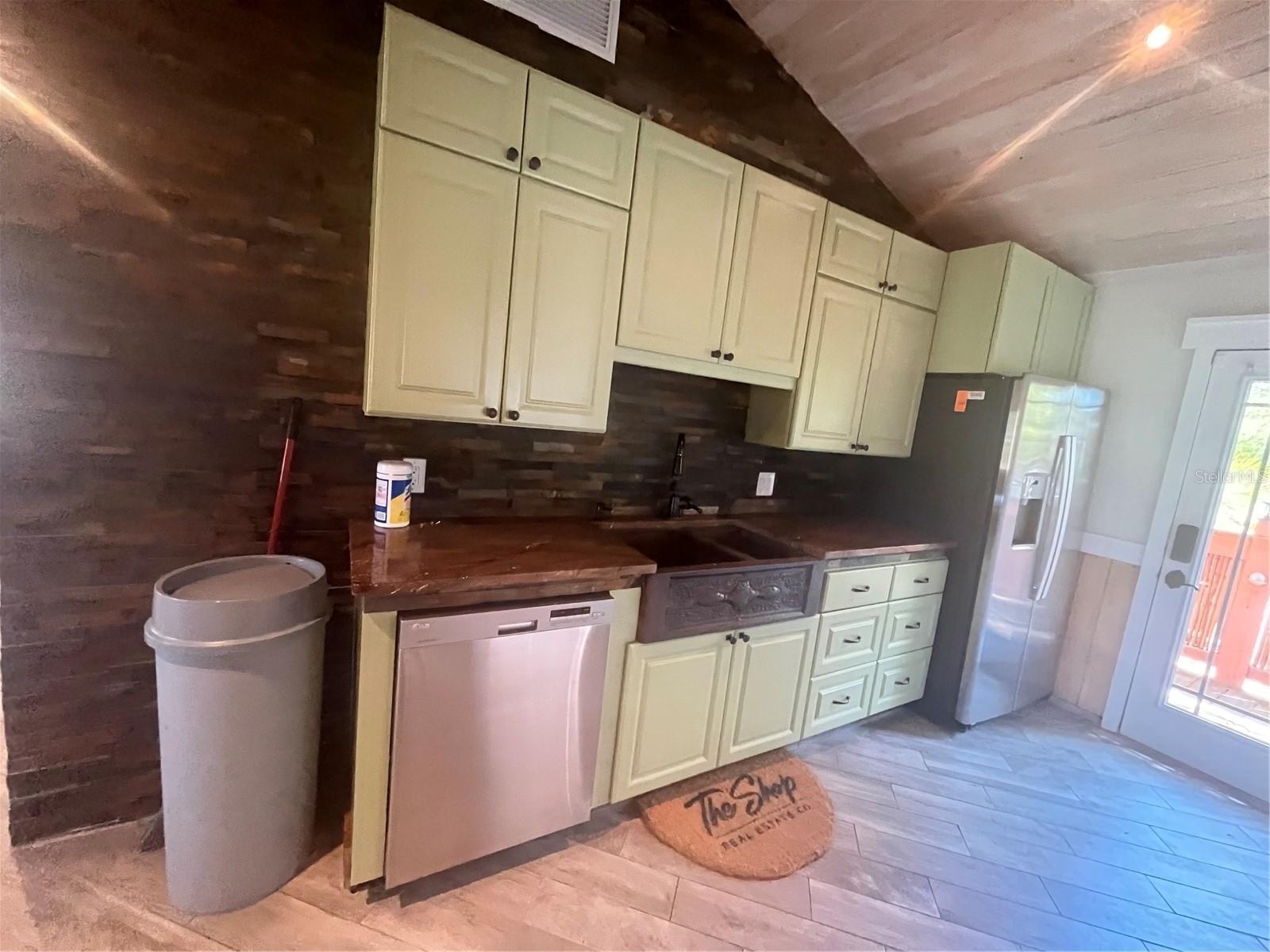 Image 7 of 16 For 311 Belleview Boulevard