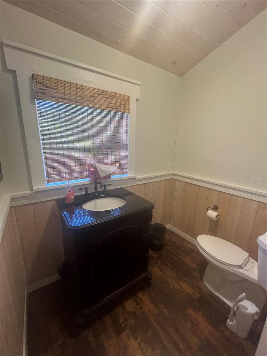 Image 9 of 16 For 311 Belleview Boulevard