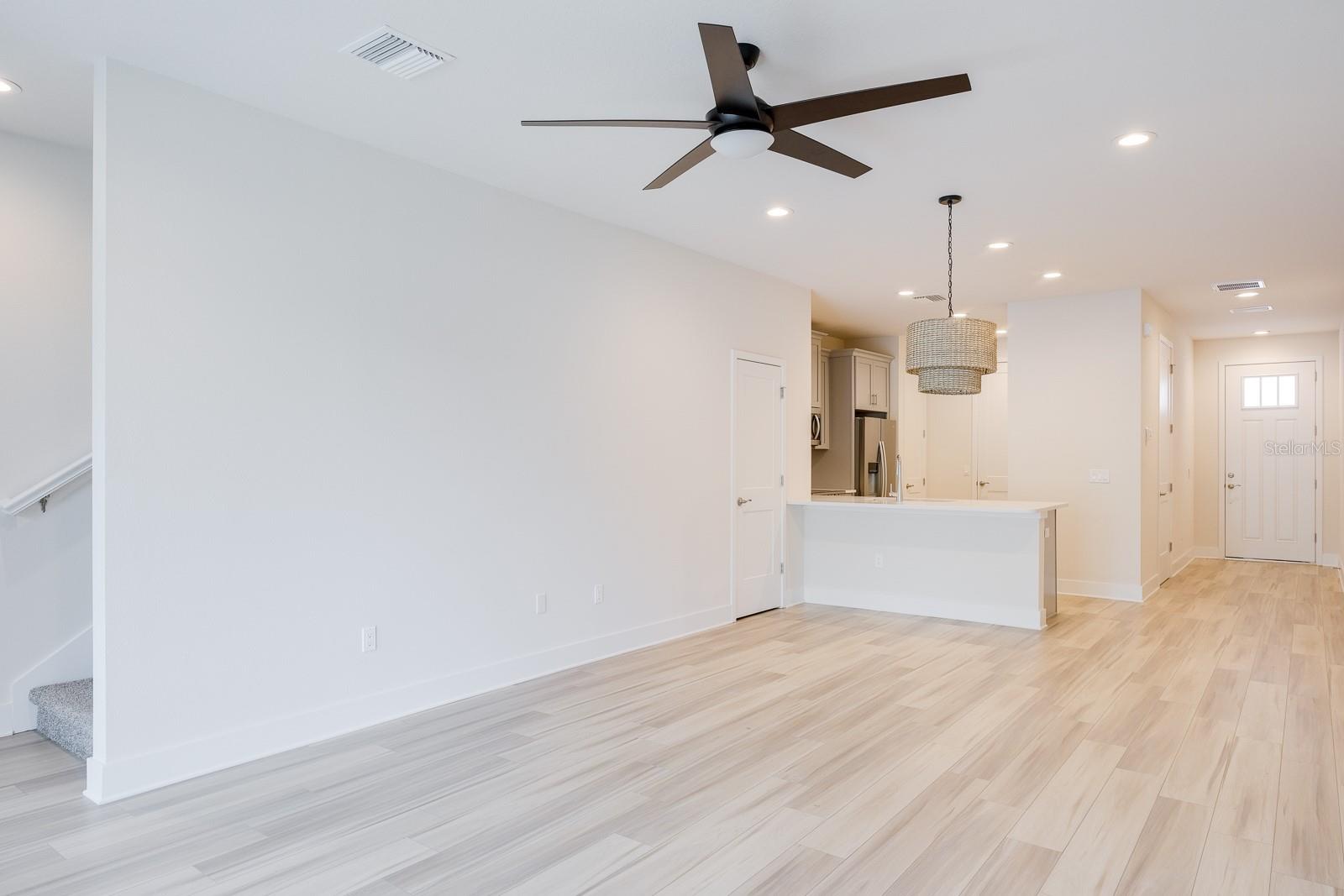 Image 13 of 43 For 408 Finn Way