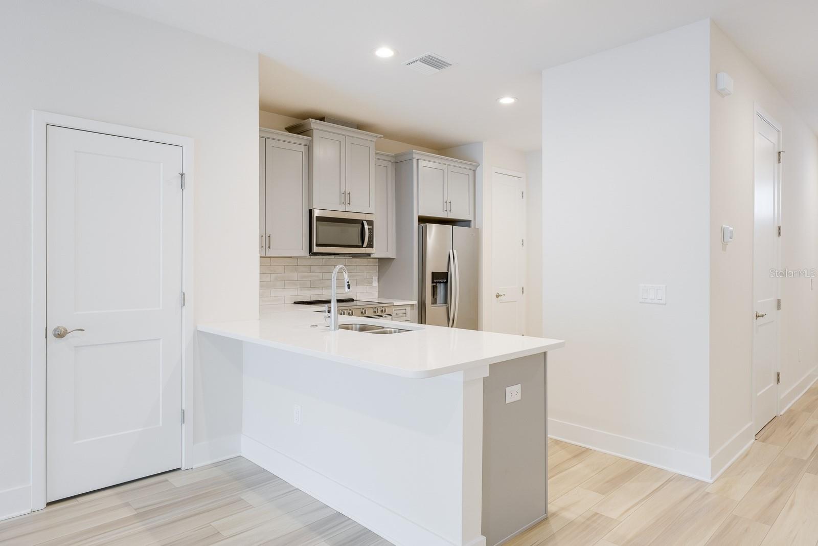 Image 14 of 43 For 408 Finn Way