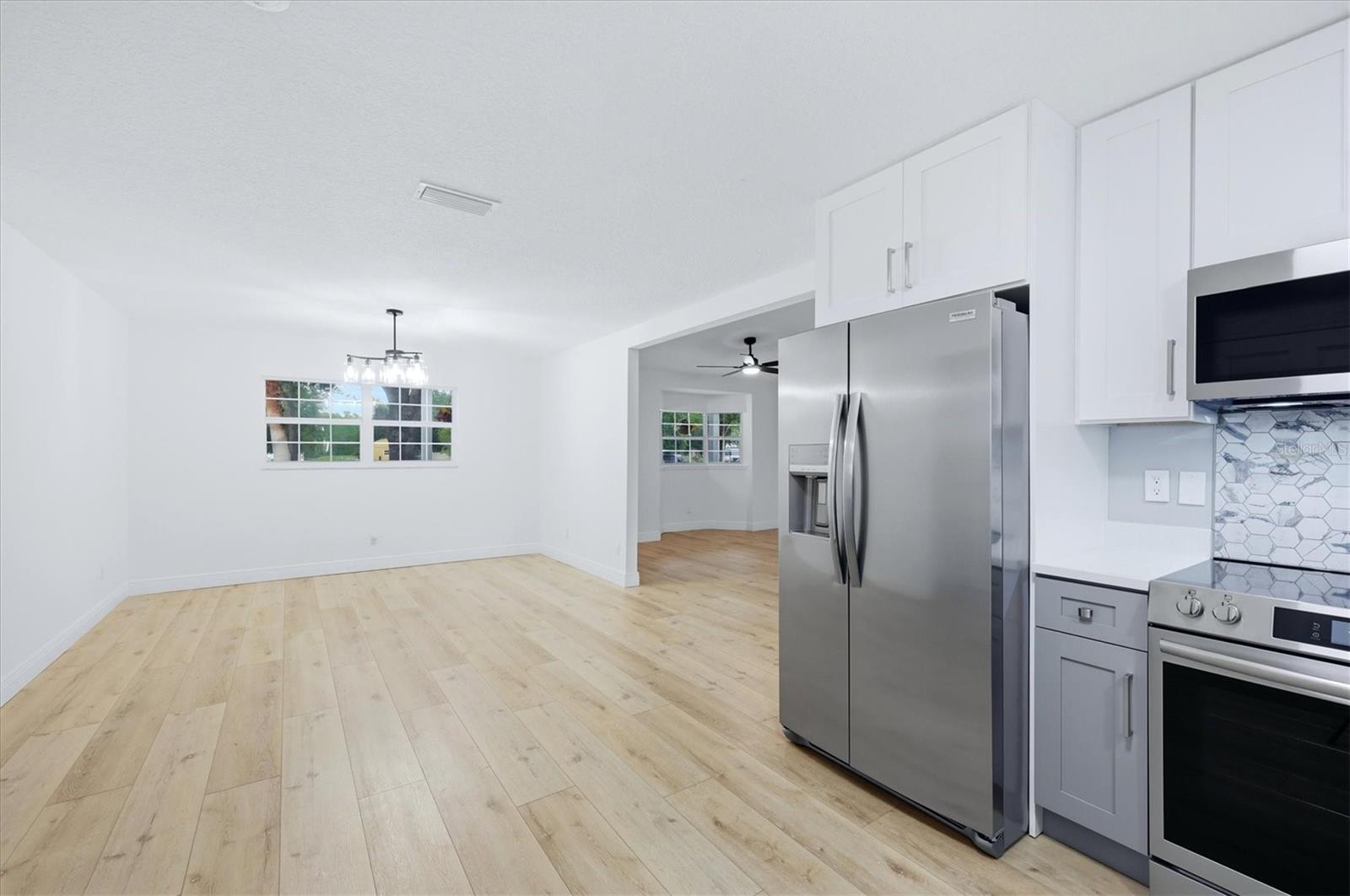 Image 13 of 49 For 26602 Easy Street