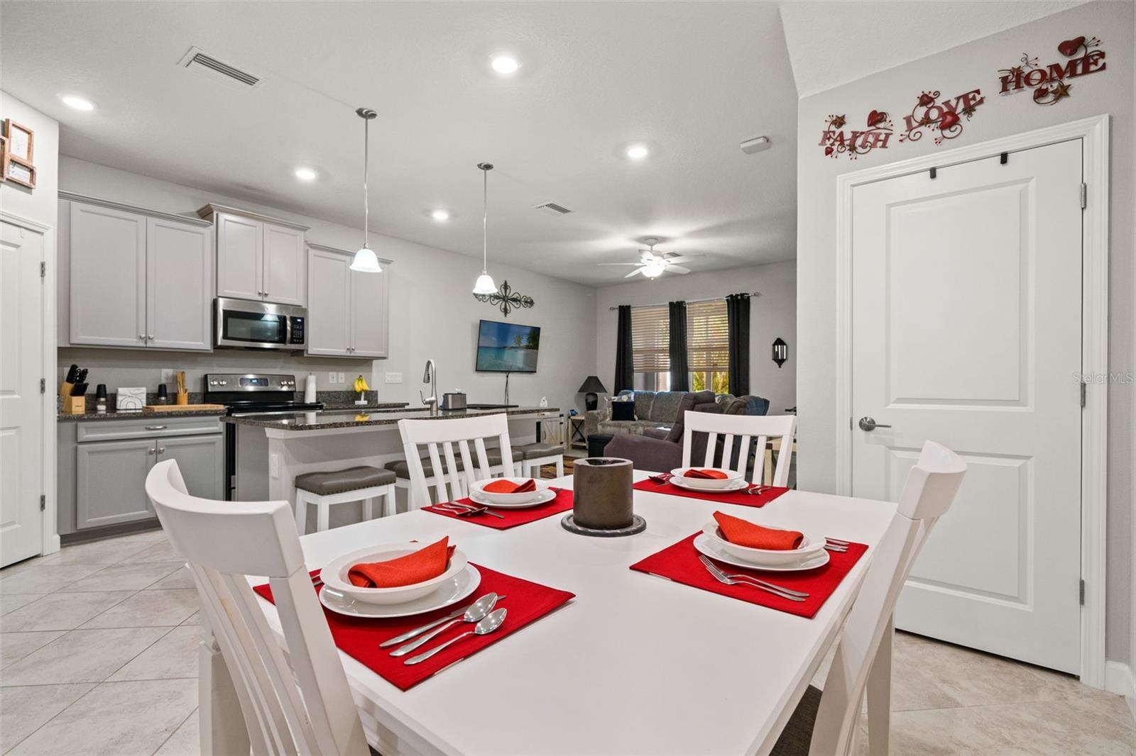 Image 5 of 20 For 6612 Citrus Creek Lane