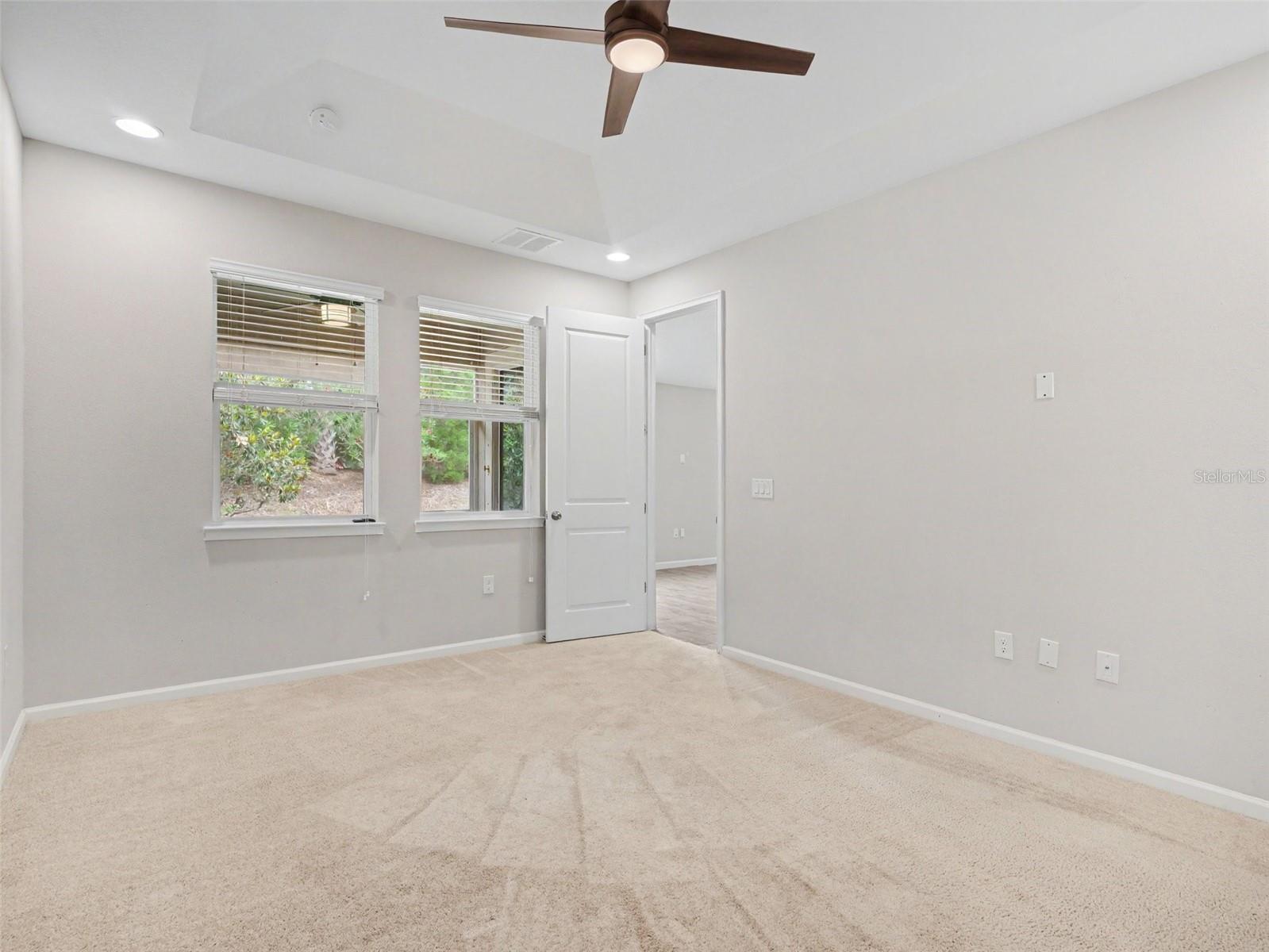 Image 17 of 39 For 11733 Meadowgate Place