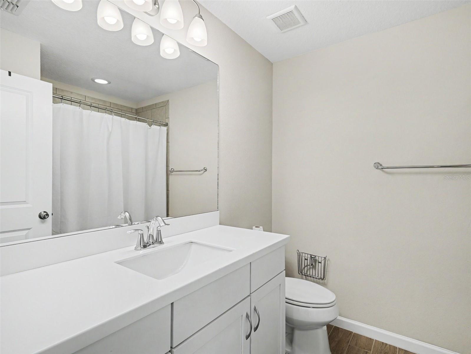 Image 26 of 39 For 11733 Meadowgate Place