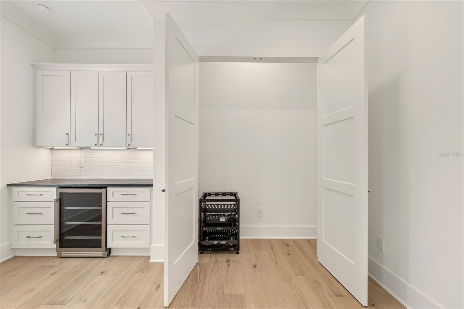 Image 65 of 99 For 3605 Kensington Avenue