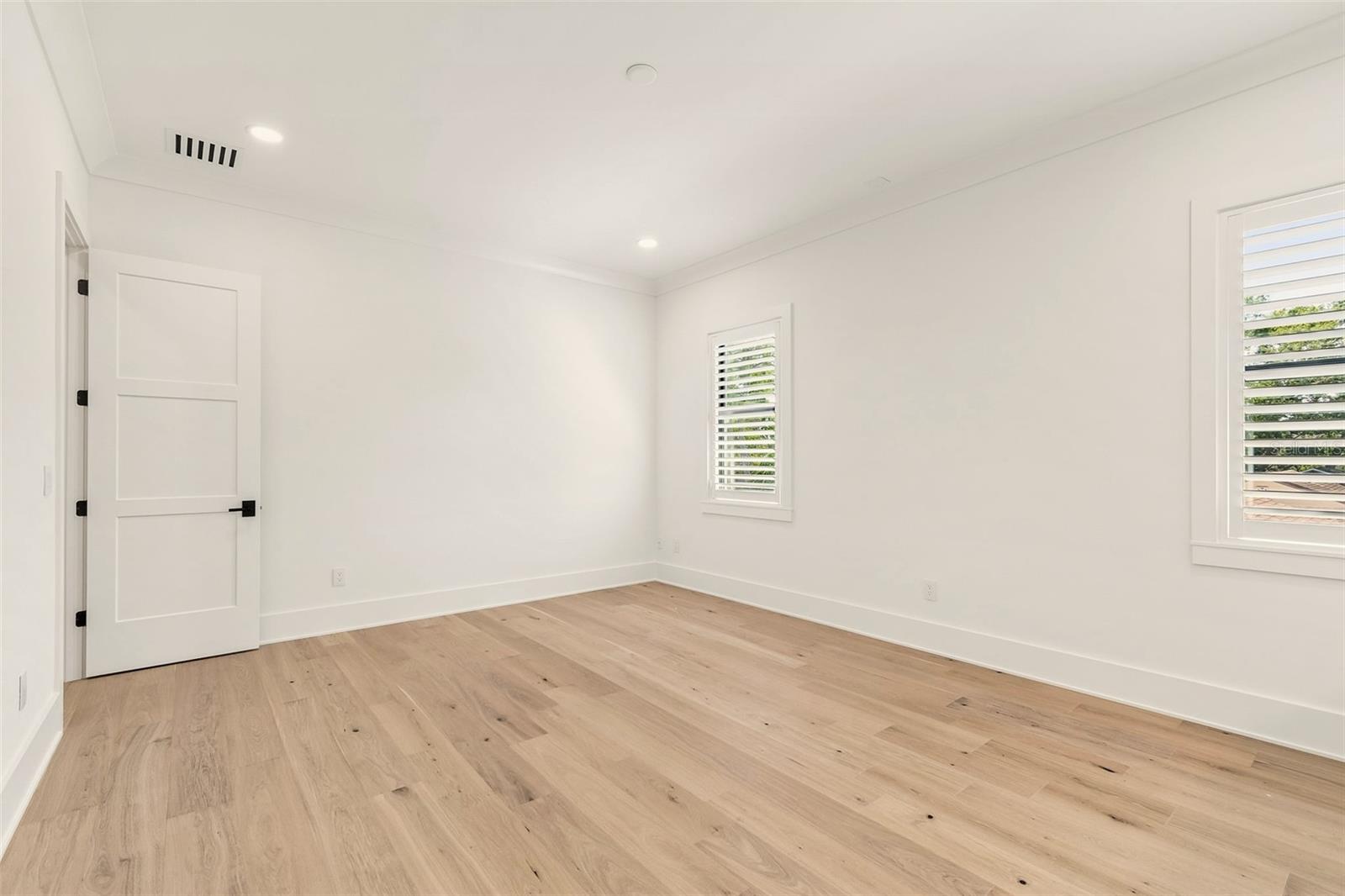 Image 66 of 99 For 3605 Kensington Avenue