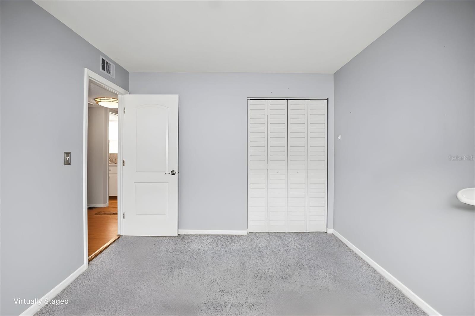 Image 18 of 41 For 1613 Greenwood Drive