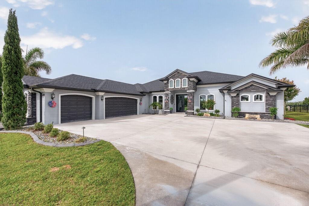 Image 63 of 77 For 5220 Lake Venice Drive