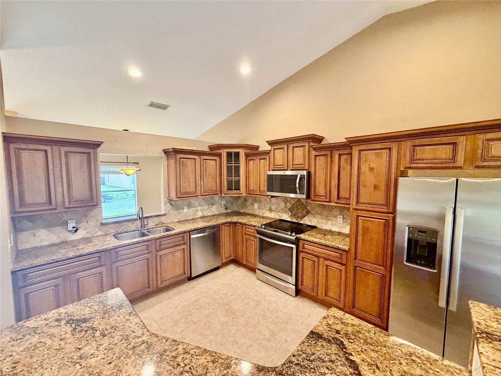 Image 7 of 36 For 1542 Saddlehorn Drive