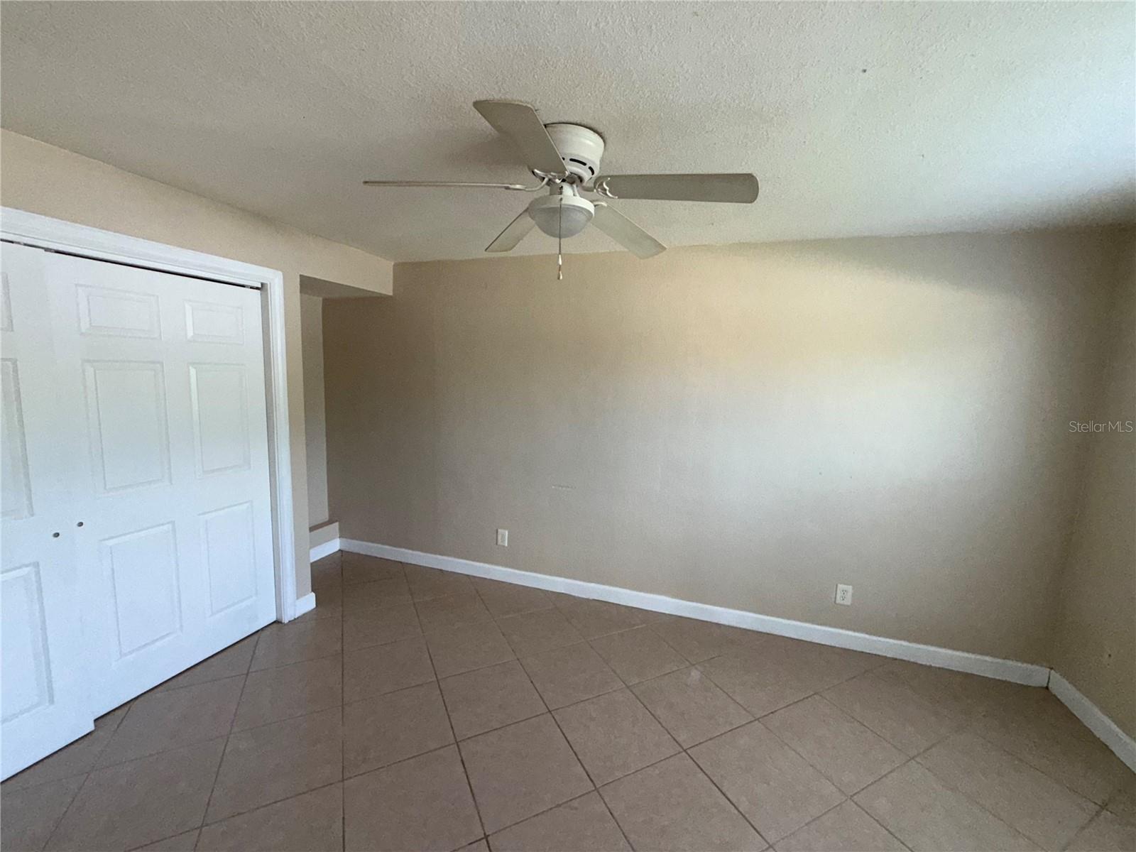 Image 6 of 8 For 117 Evergreen Avenue 105