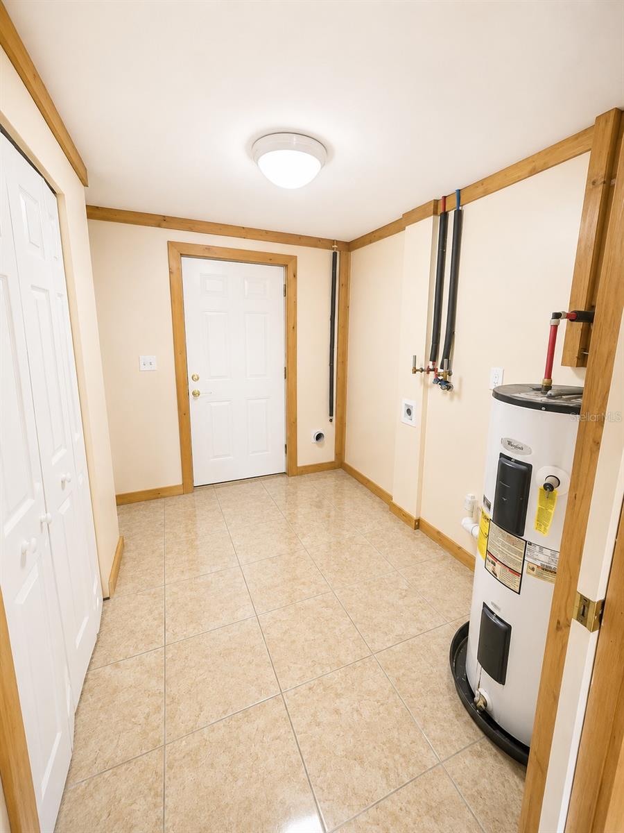 Image 14 of 21 For 204 Morningside Drive