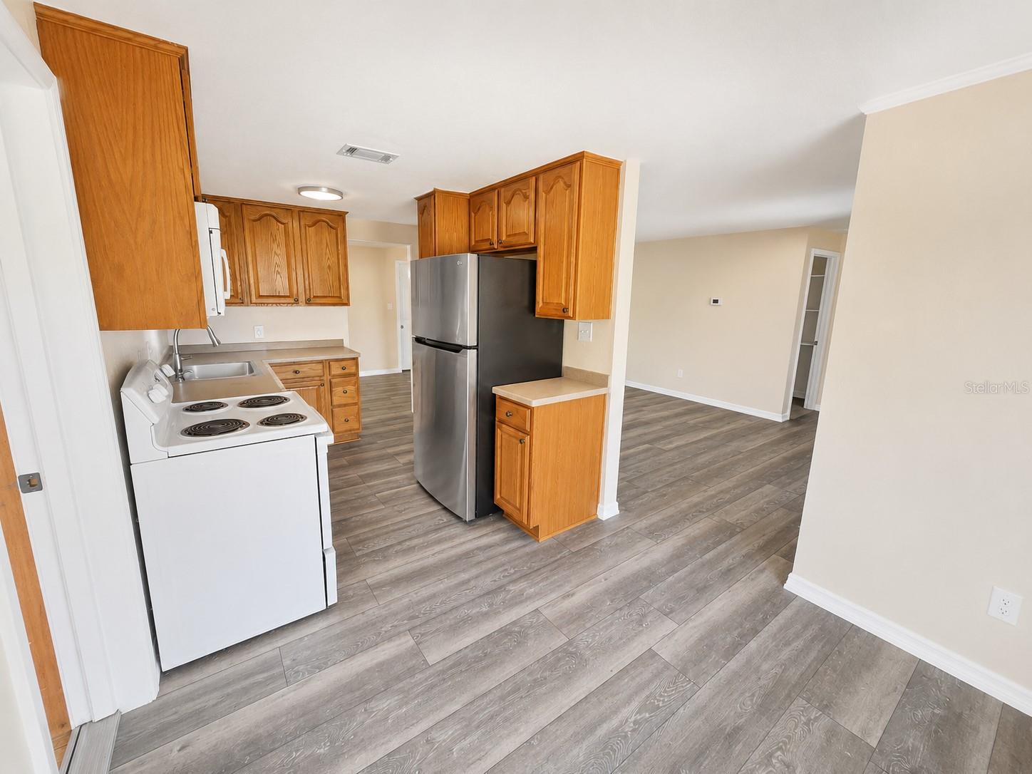 Image 4 of 21 For 204 Morningside Drive